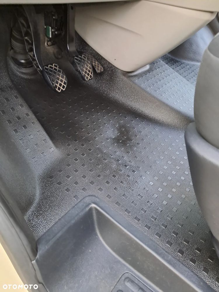 Volkswagen T- 6 Transporter - 19