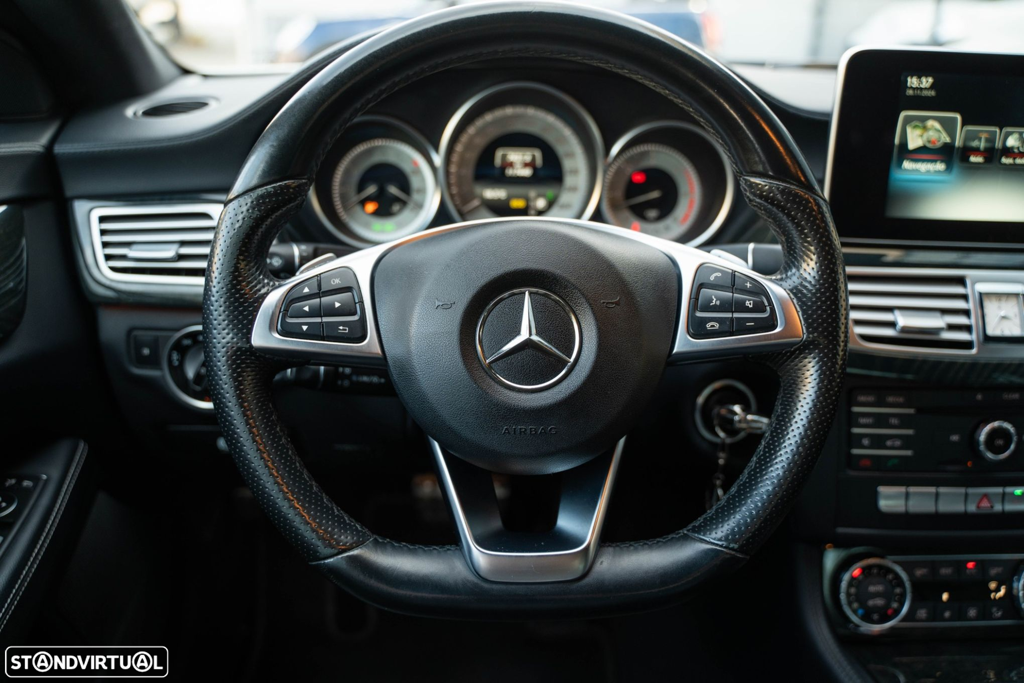 Mercedes-Benz CLS 350 d - 36