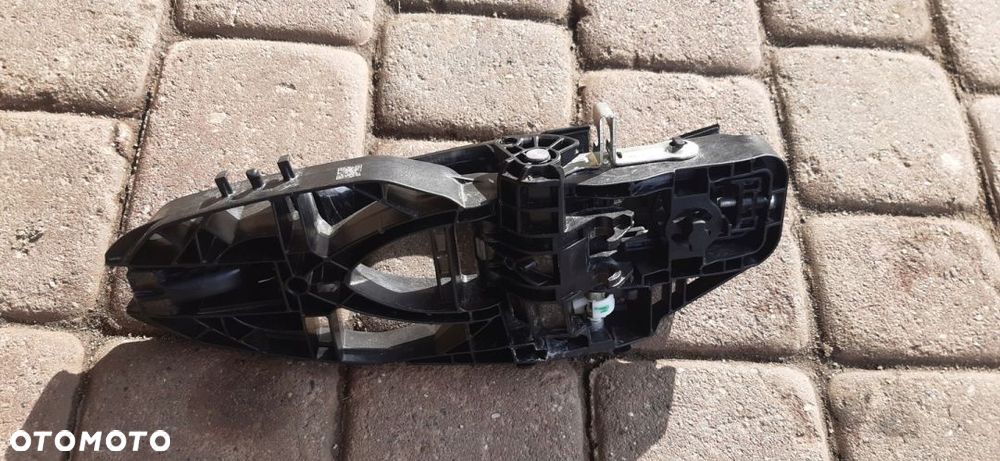 Ford Fiesta MK8 Klamka Drzwi Prawy Przód - 3