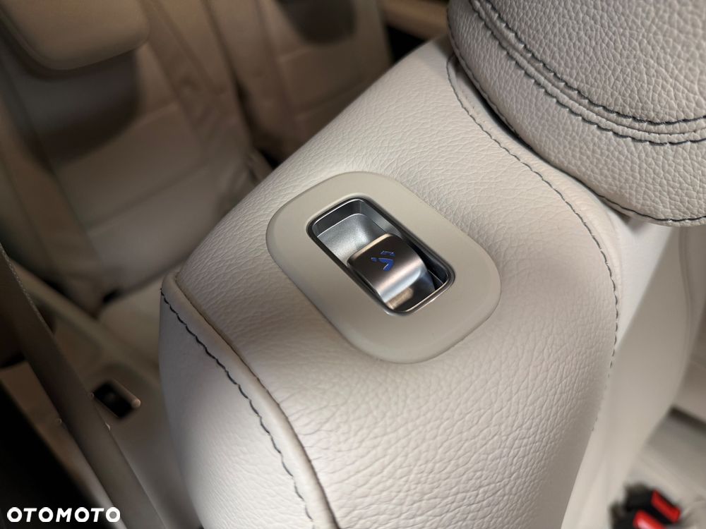 Mercedes-Benz GLS 400 d 4Matic 9G-TRONIC - 32