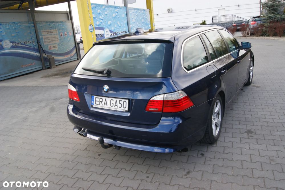 BMW Seria 5 525d Edition Exclusive - 8