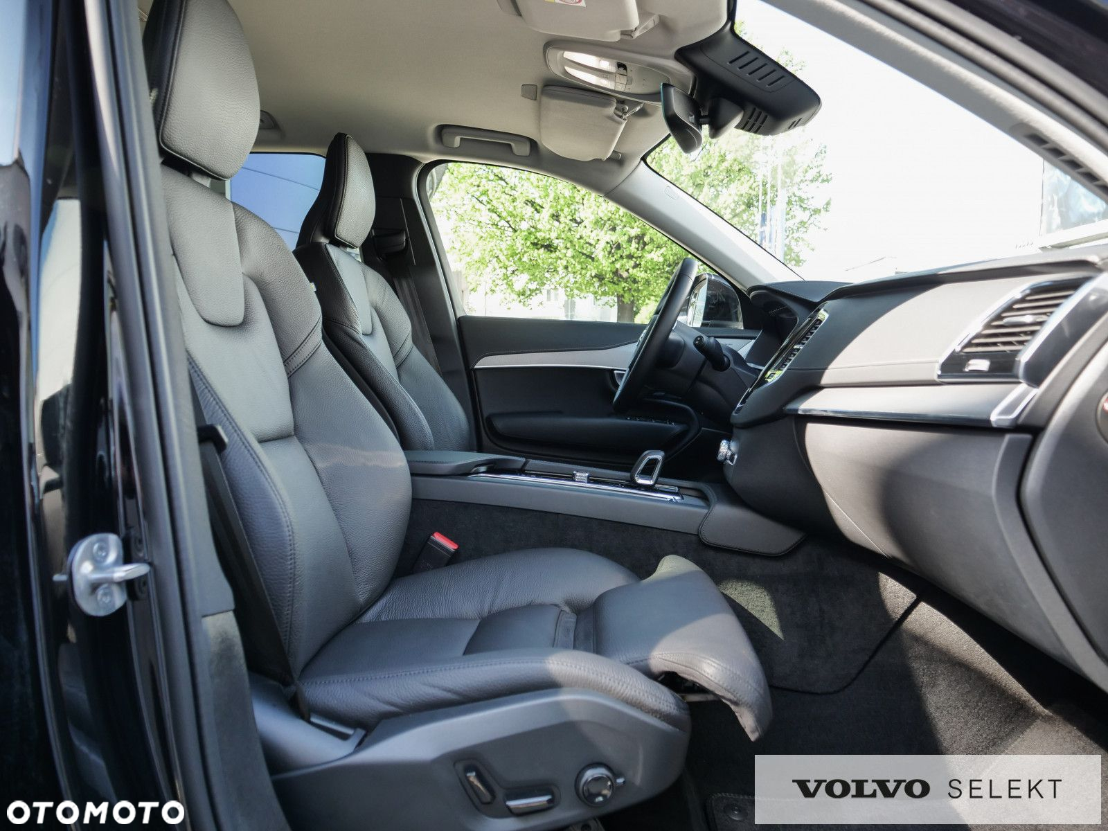 Volvo XC 90 - 32