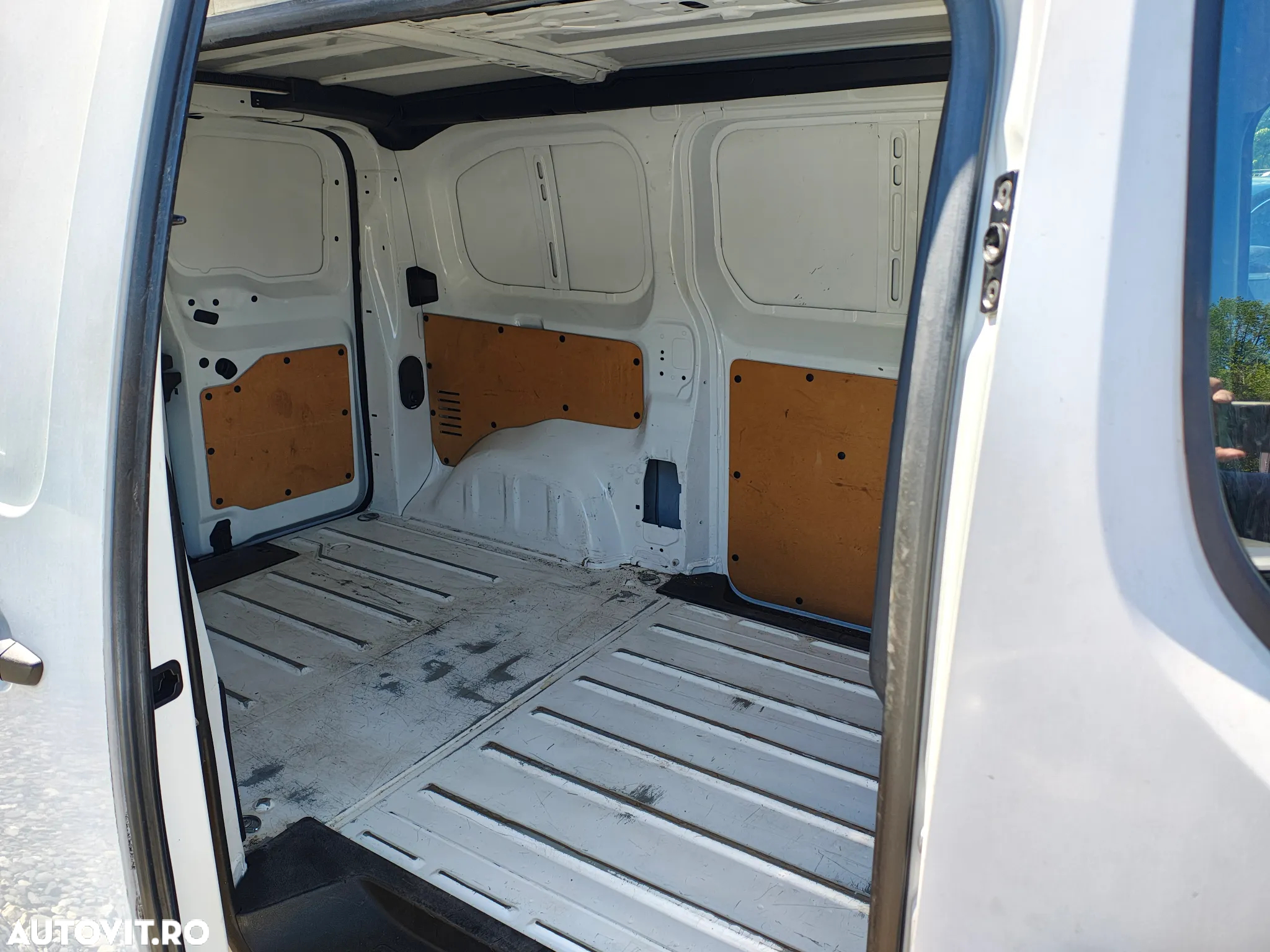 Peugeot Expert - 12