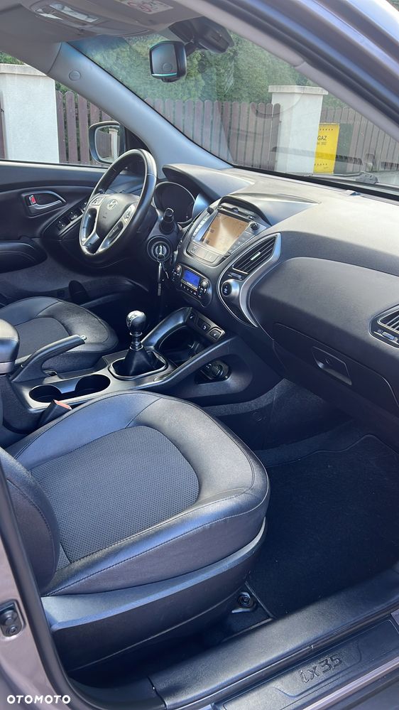 Hyundai ix35 - 15