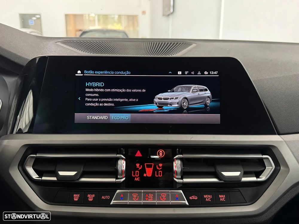 BMW 330 e Touring Pack M Auto - 38