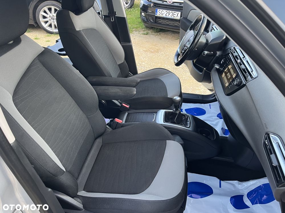 Citroën C4 Picasso 1.6 e-HDi Intensive - 21