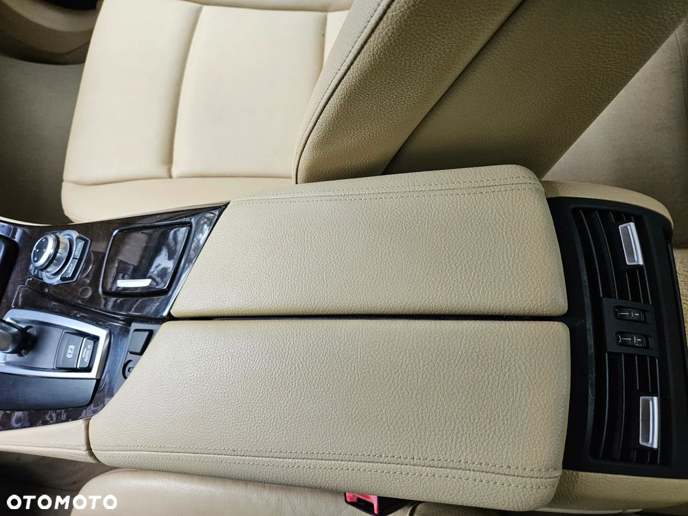 BMW Seria 5 - 16