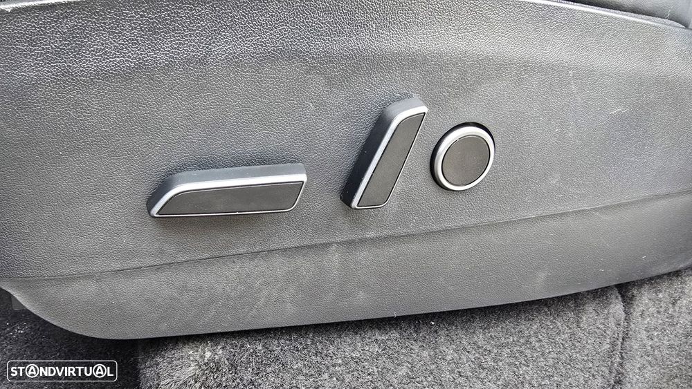 Tesla Model Y Long Range Tração Integral - 57