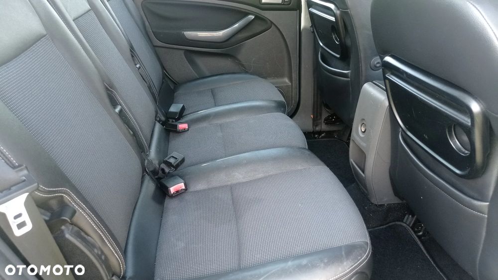 Ford C-MAX 1.8 Titanium - 40