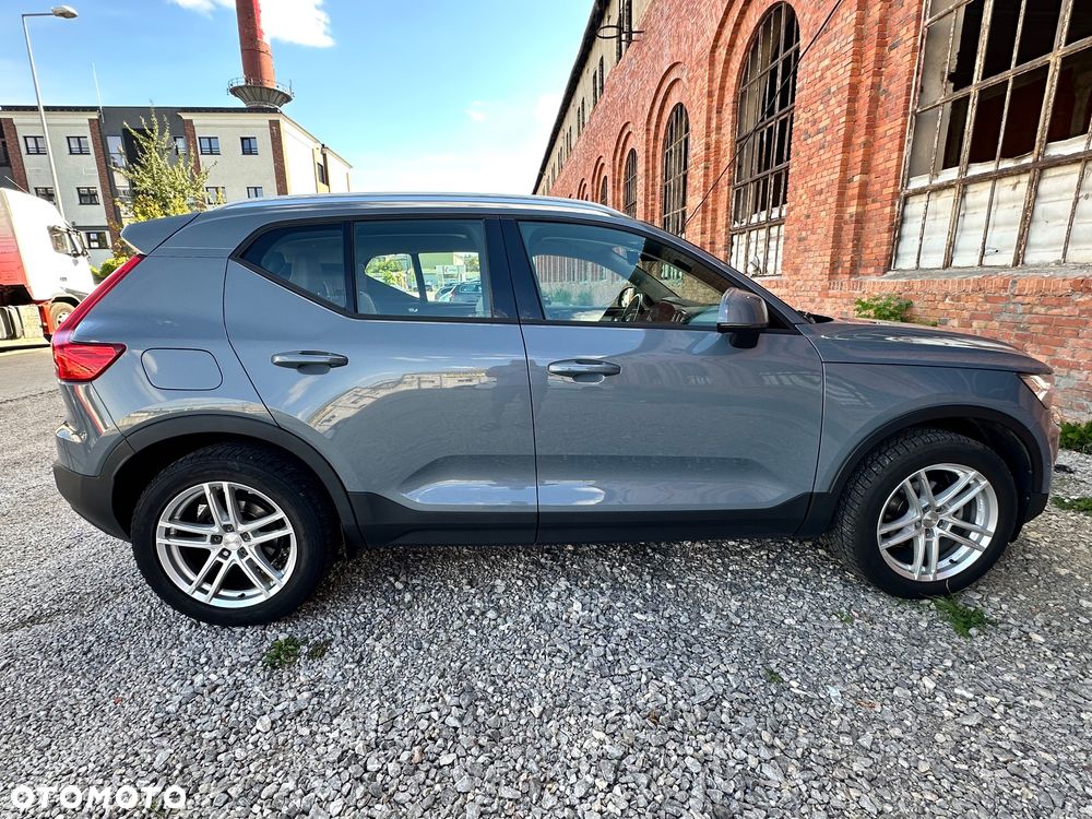 Volvo XC 40 D3 Geartronic Momentum - 4