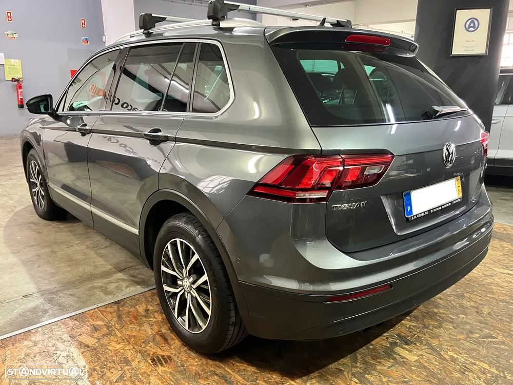 VW Tiguan 1.4 TSI Confortline - 7