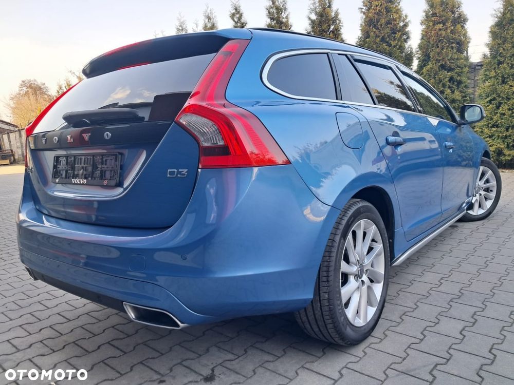 Volvo V60 D3 Edition - 14