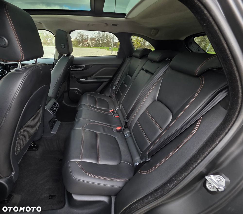 Jaguar F-Pace 20d AWD Prestige - 15
