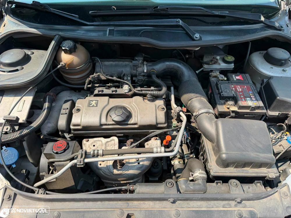 Peugeot 206 1.1 XR Présence - 13