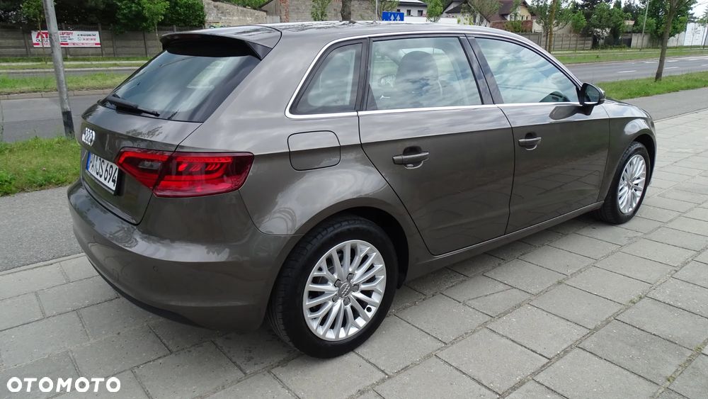 Audi A3 Sportback 1.4 TFSI S tronic Attraction - 8
