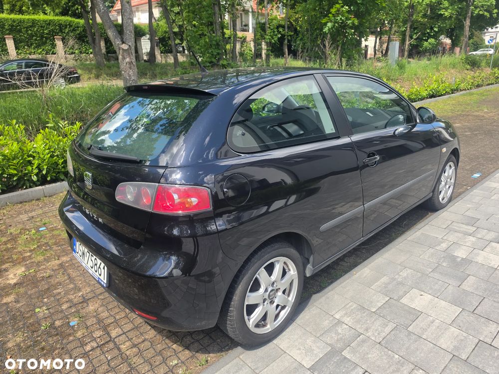 Seat Ibiza SC 1.4 16V Style - 4