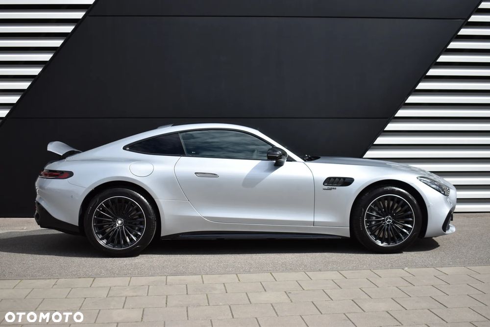 Mercedes-Benz AMG GT 43 mHEV - 10