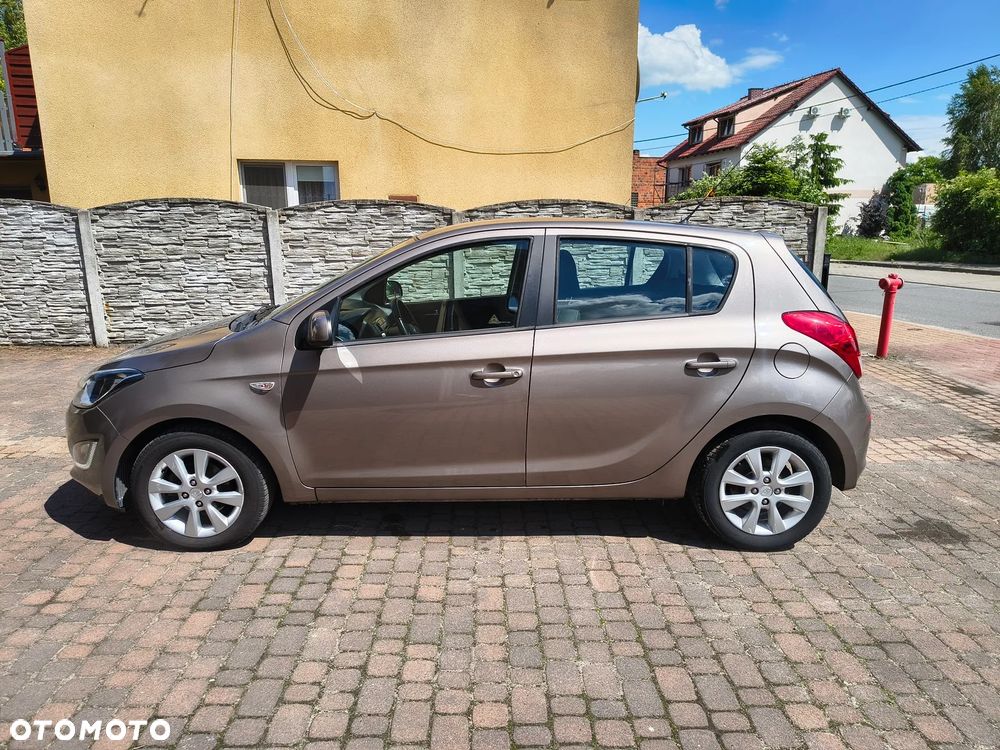 Hyundai i20 - 10