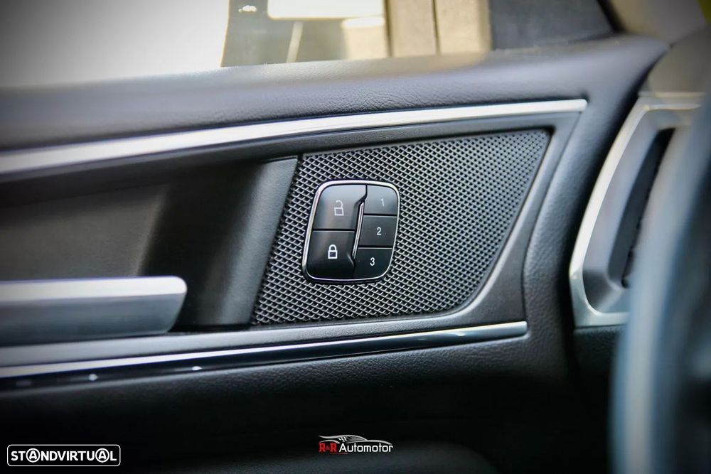 Ford S-Max 2.0 TDCi Titanium Powershift - 32