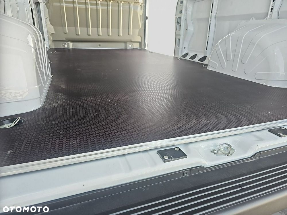Peugeot Boxer - 24