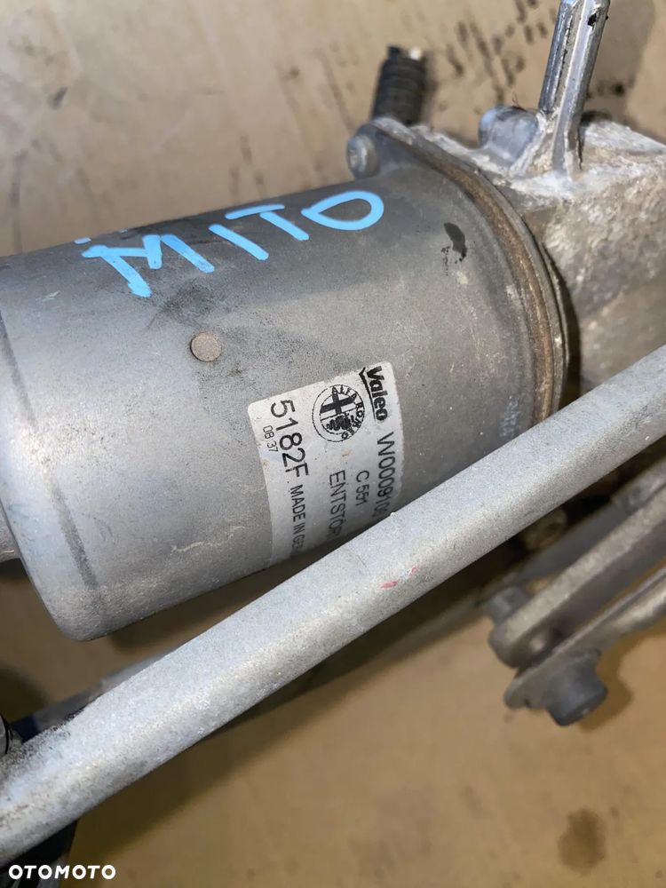 Mechanizm silniczek wycieraczek przód Alfa Romeo Mito OE - 2