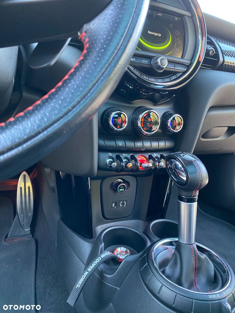 MINI John Cooper Works - 15