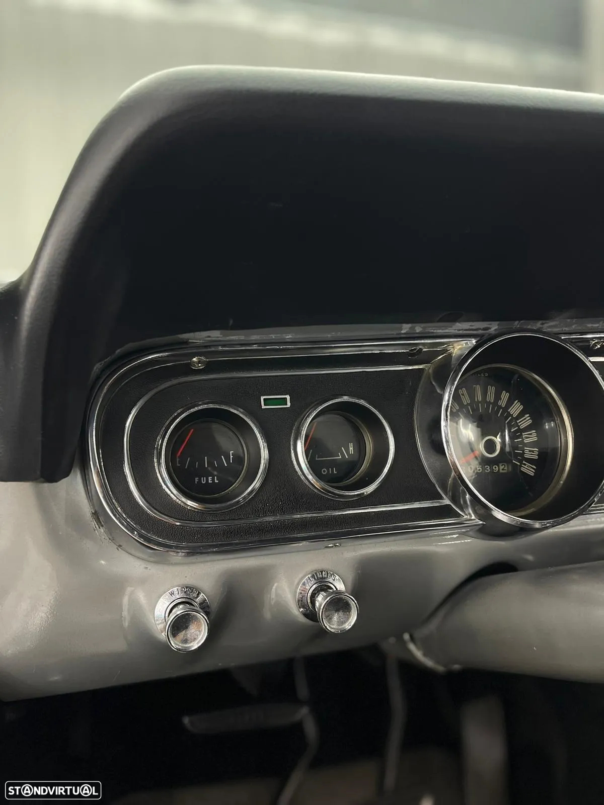 Ford Mustang - 22