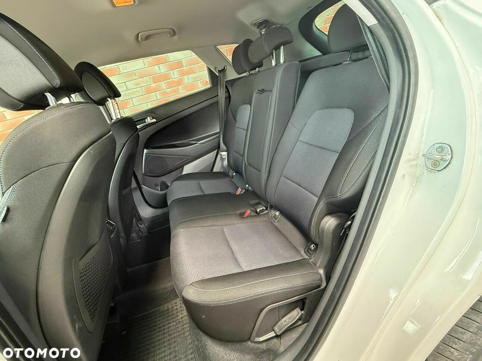 Hyundai Tucson 1.6 GDI BlueDrive Comfort 2WD - 11