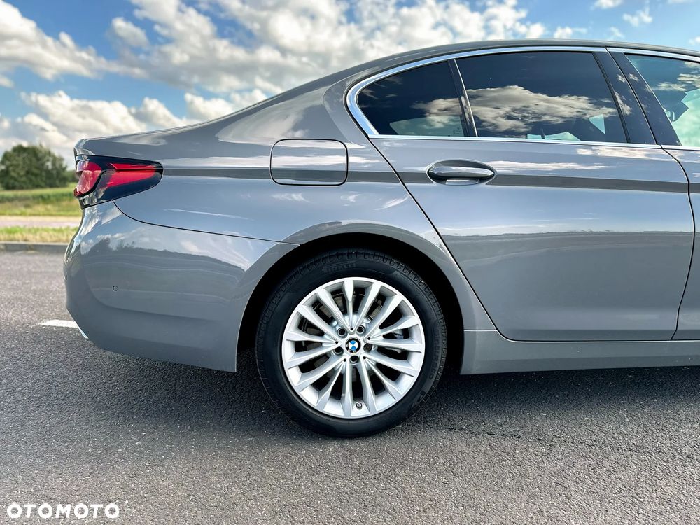 BMW Seria 5 530i xDrive mHEV Luxury Line - 10