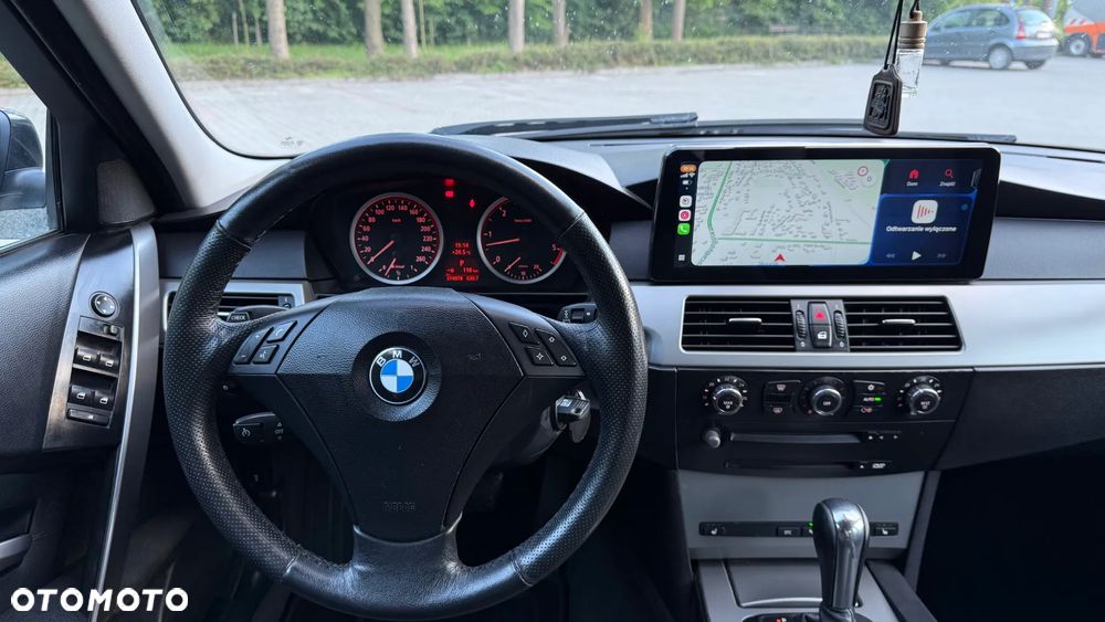 BMW Seria 5 525d - 6