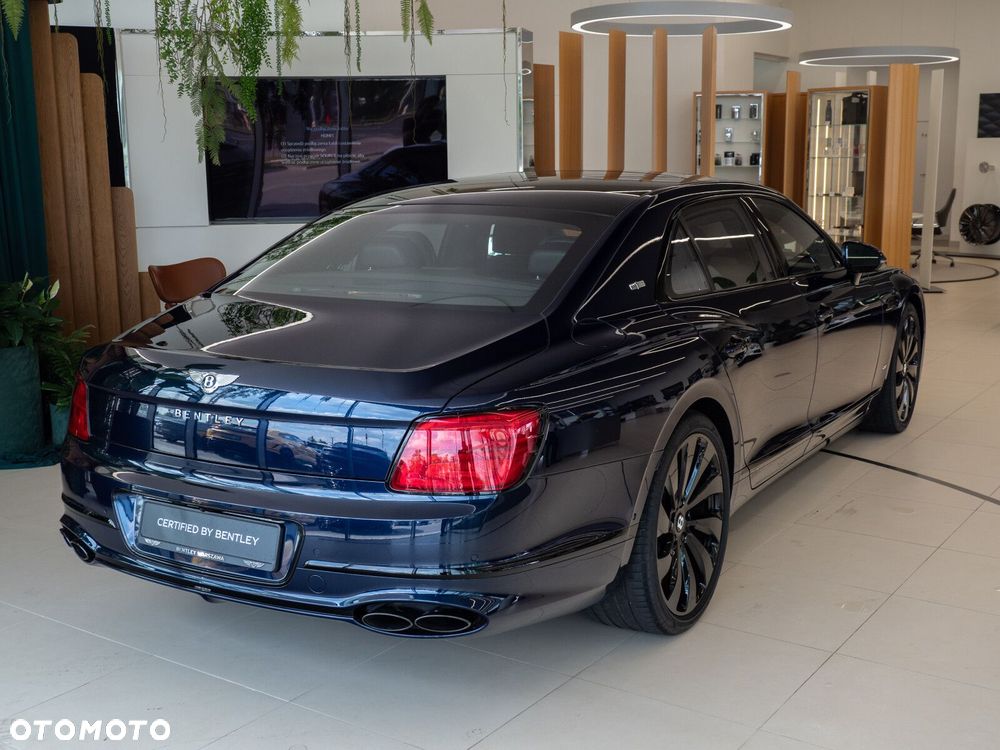 Bentley Flying Spur - 9
