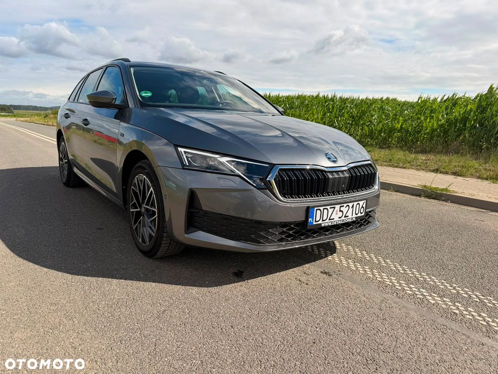 Skoda Octavia 2.0 TDI Edition 130 Selection DSG - 1