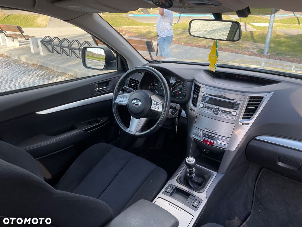 Subaru Outback 2.0 D Comfort - 22