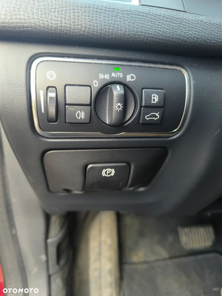 Volvo XC 60 T5 AWD Geartronic Momentum - 16