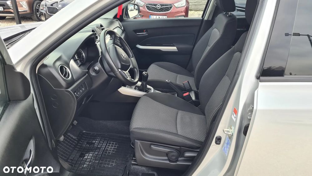 Suzuki Vitara 1.6 (4x2) Comfort+ - 9