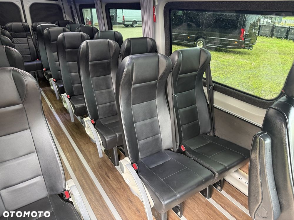 Mercedes-Benz Sprinter 519 - 17