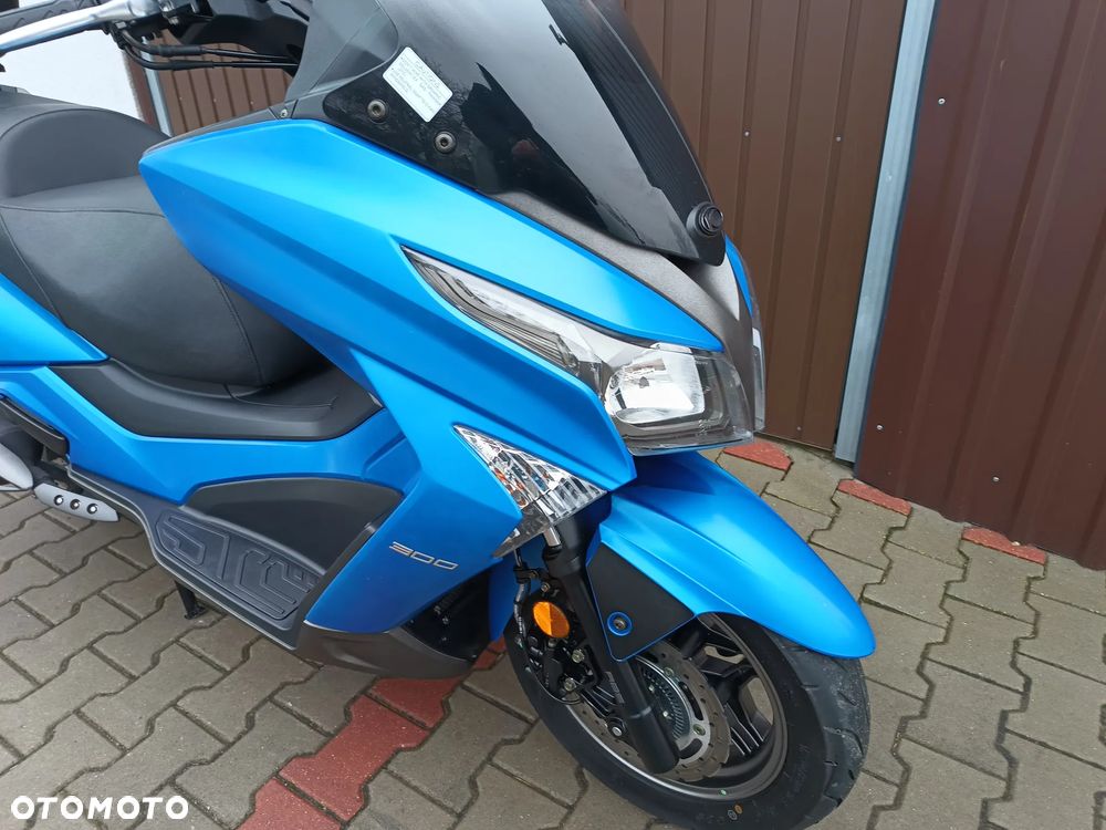 Kymco X-Town - 10