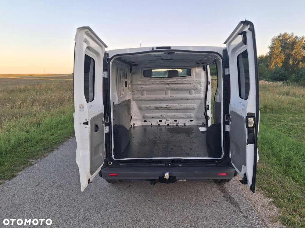 Renault Trafic - 25
