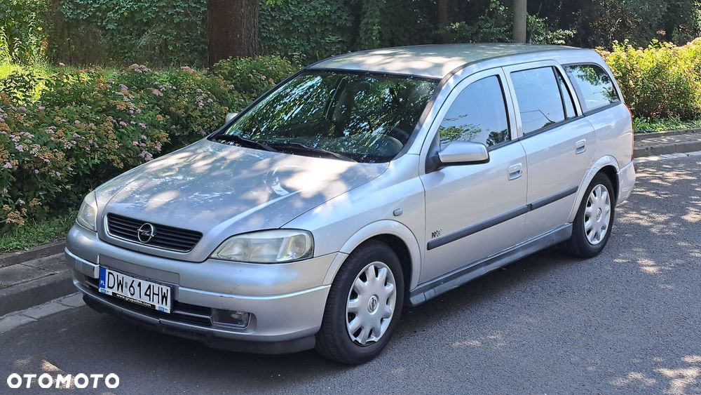 Opel Astra - 2