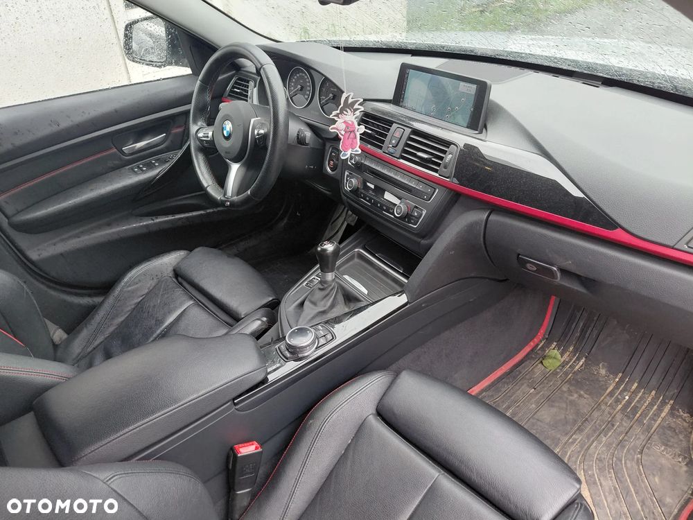 BMW Seria 3 320i Efficient Dynamics Edition Sport Line - 14
