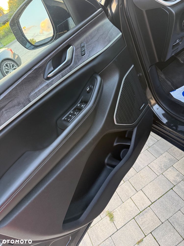 Jeep Grand Cherokee - 12