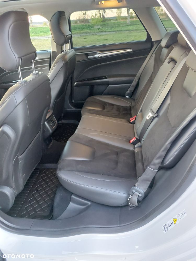 Ford Mondeo 2.0 TDCi STart-Stopp Titanium - 17
