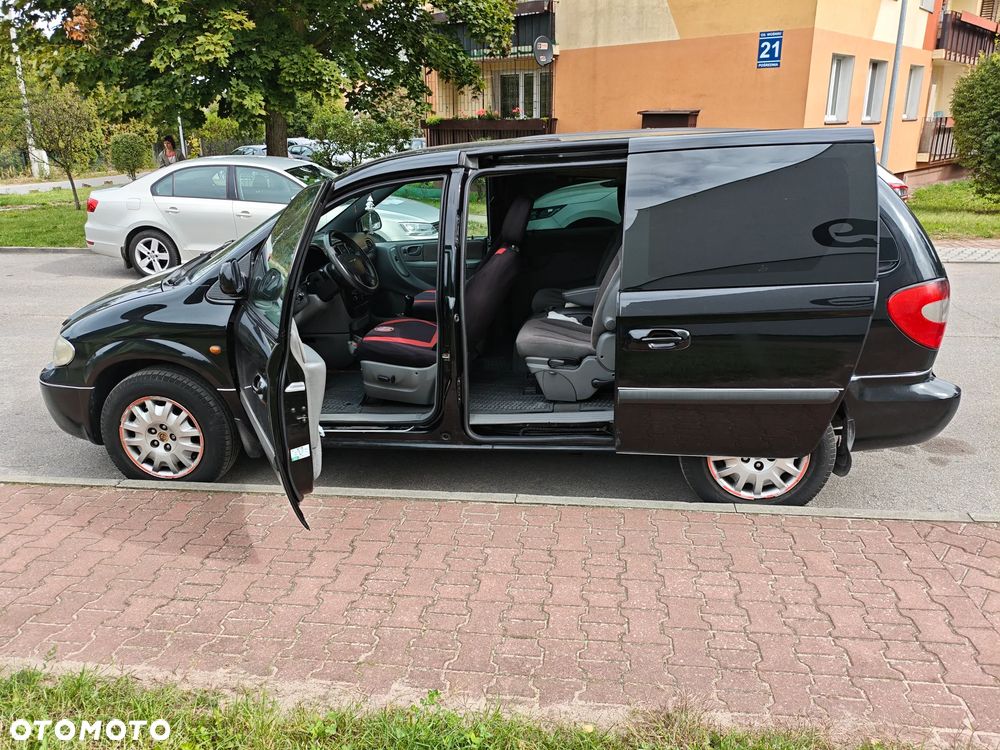 Chrysler Voyager 2.5 LX CRD - 17