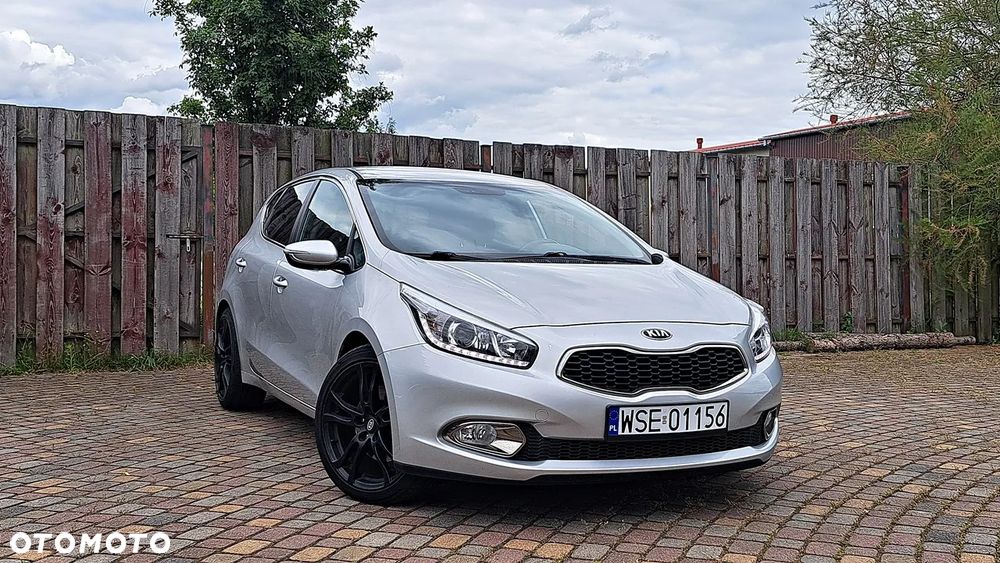Kia Ceed - 9