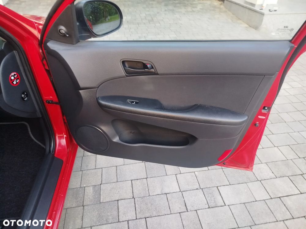 Hyundai i30 1.4 Blue Comfort - 21