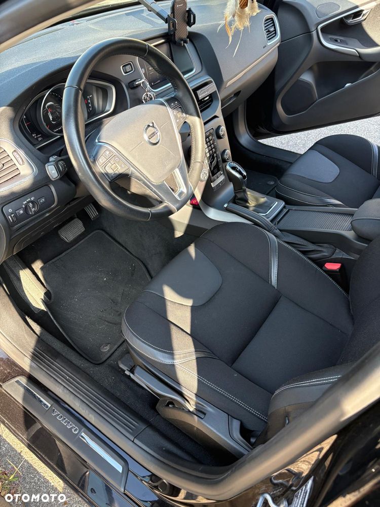 Volvo V40 T2 Drive-E Momentum - 11