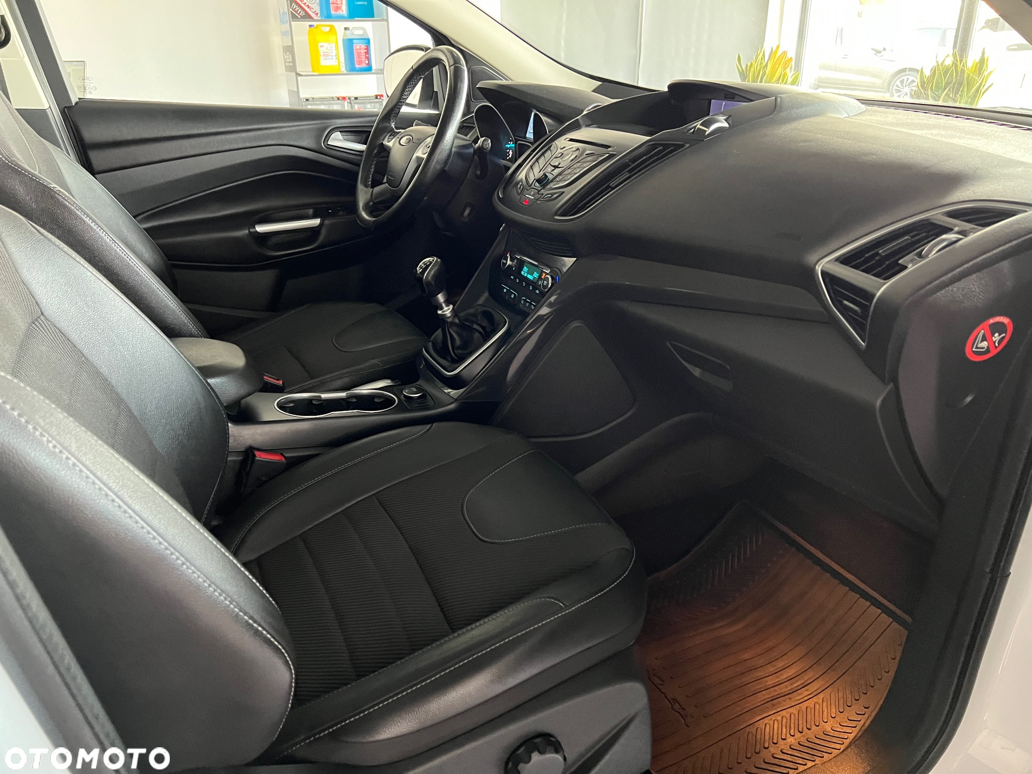Ford Kuga - 31