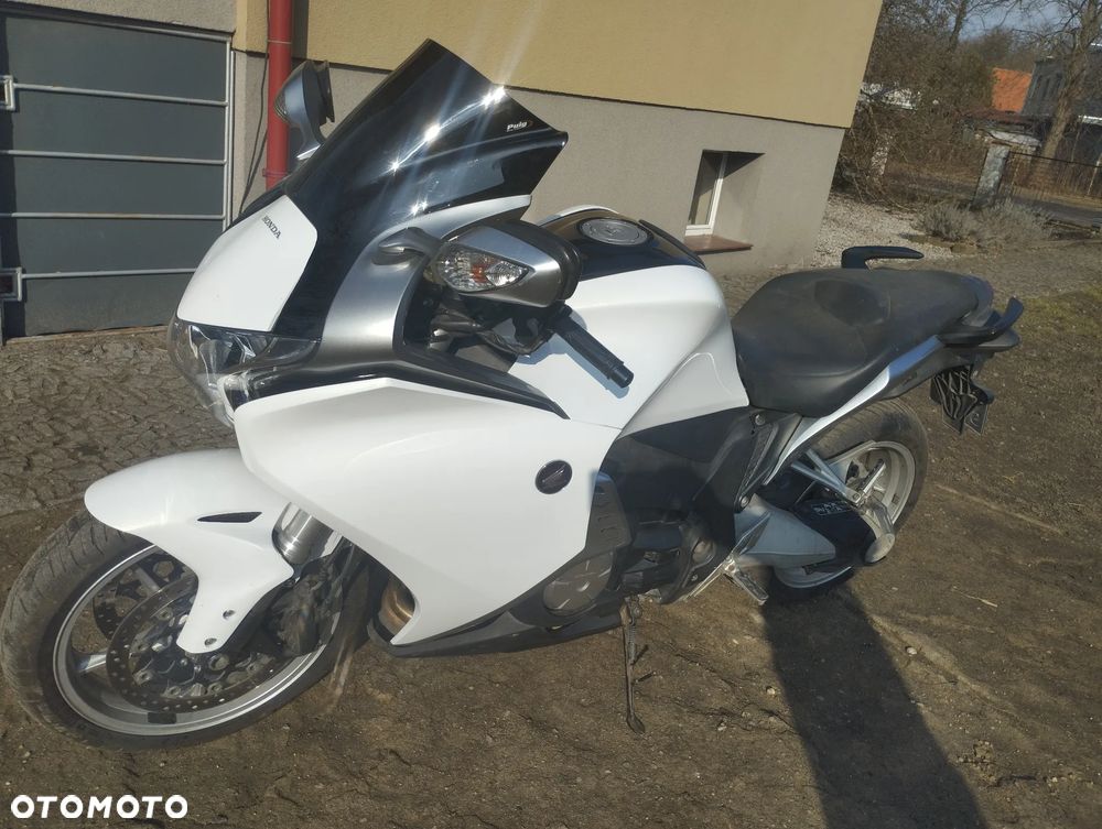 Honda VFR - 6
