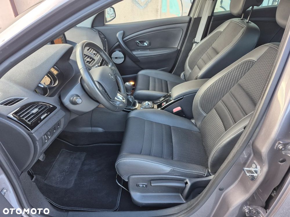 Renault Megane Grandtour ENERGY TCe 130 Start & Stop Bose Edition - 18