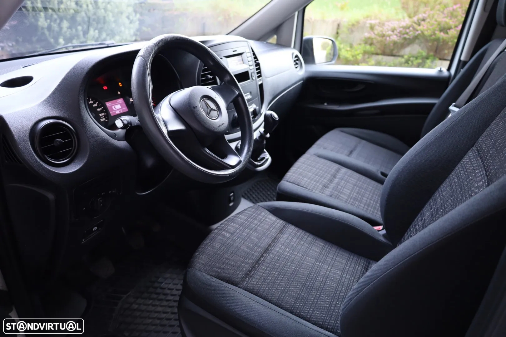 Mercedes-Benz Vito 109 CDi 3 Lug - 18